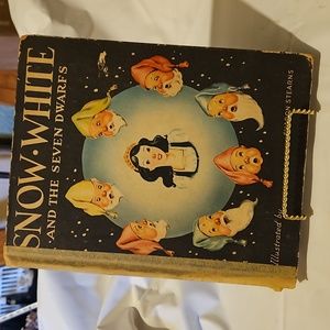 Snow White book Walt Disney